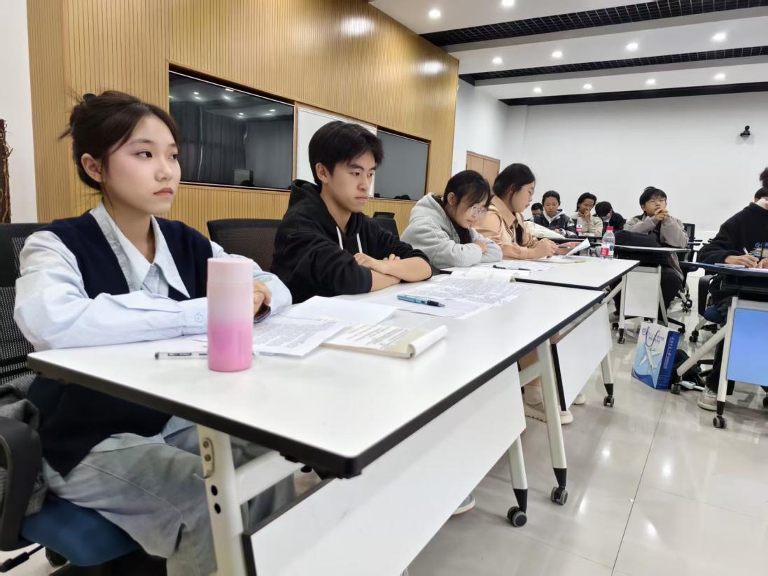 527781a931f71eda2a46e2e1b3aa41a